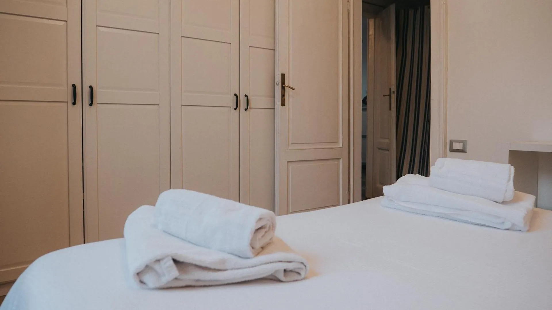 Piacenza Apartment Milan
