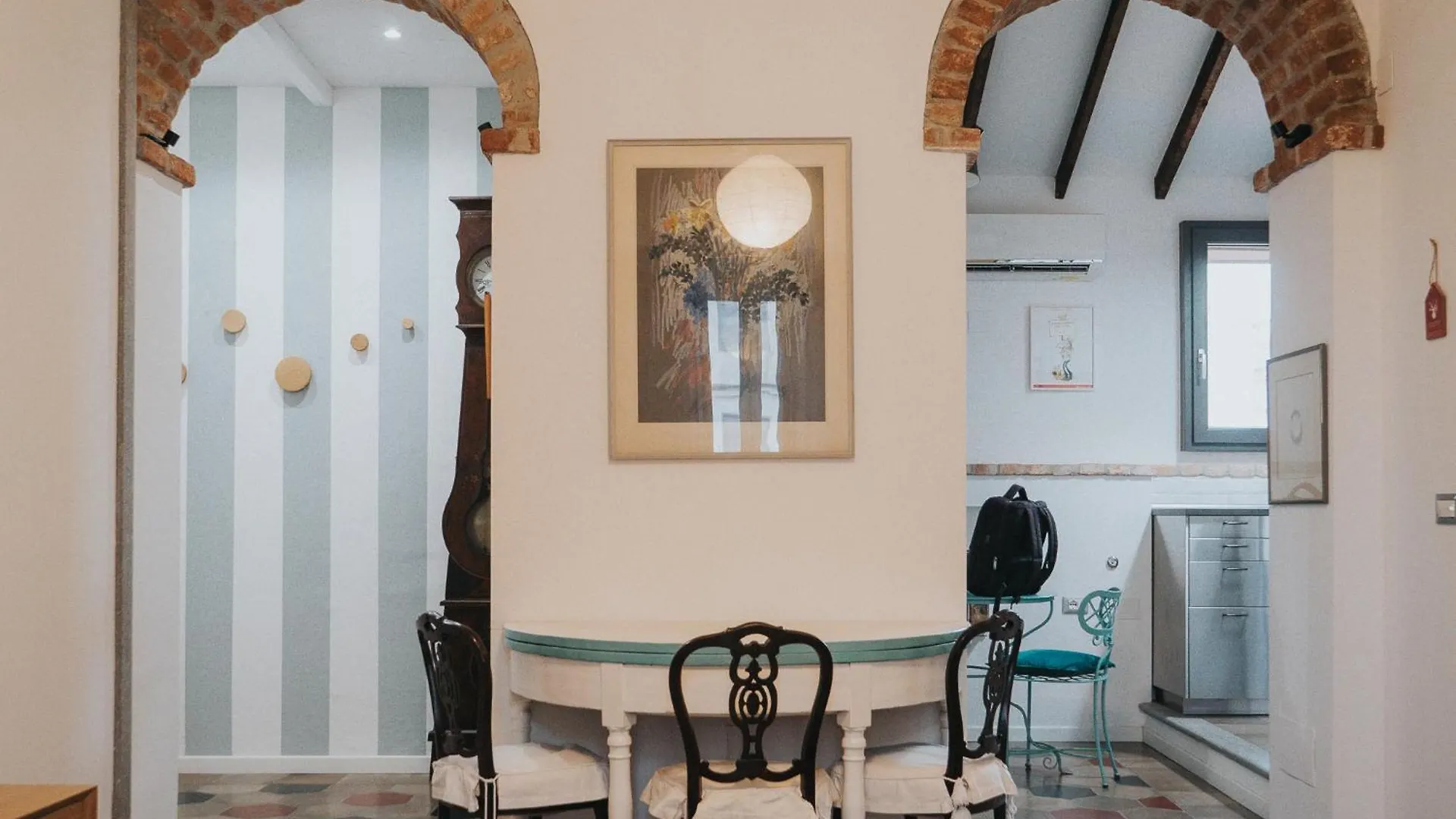 Piacenza Apartment Milan